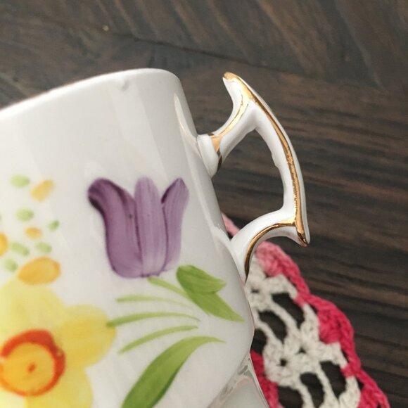 Phoenix Hand Painted Flowers White English Bone China Teacup & Saucer Set - Picture 10 of 10